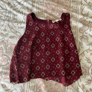 maroon cropped tank top